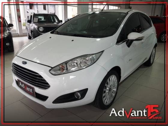 FORD FIESTA 1.6 TITANIUM HATCH 16V FLEX 4P POWERSHIFT FORD FIESTA 1.6 TITANIUM HATCH 16V FLEX 4P POWERSHIFT
